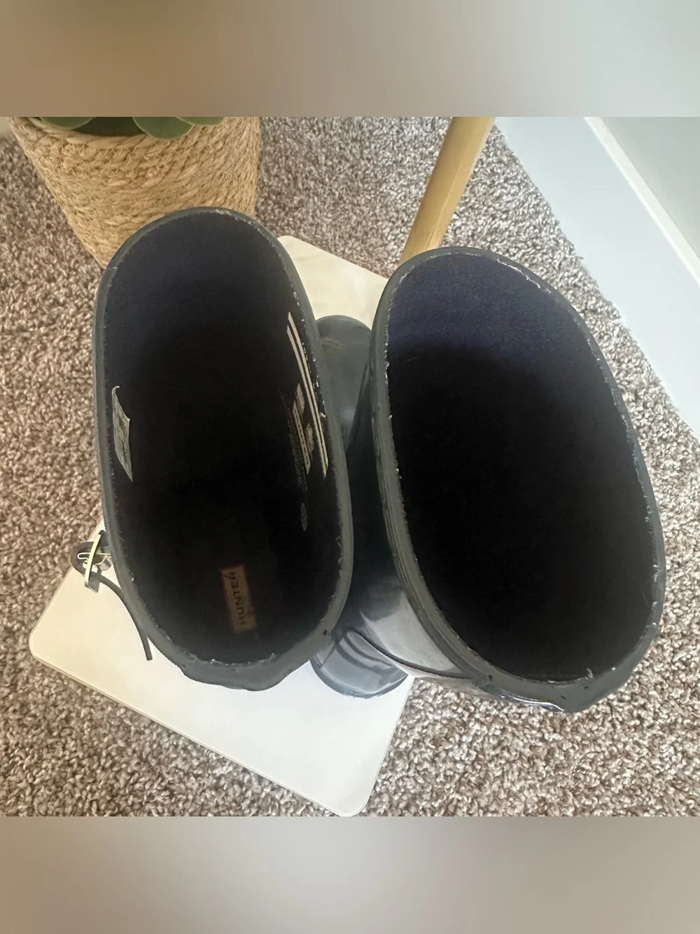 Hunter Navy Rubber Short Gloss Rain Boots